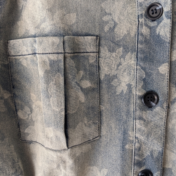 Jean jacket - Picture 2 of 4